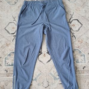 Albion Light Blue chambray jetsetters